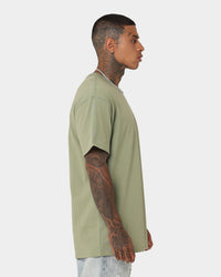 Nike Sportswear Premium Essentials Sustainable T-Shirt Oil Green