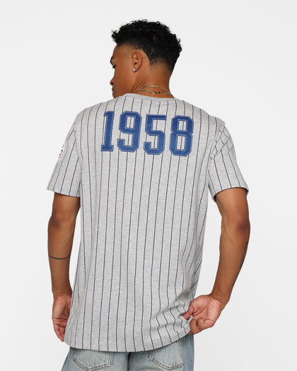 New Era Los Angeles Dodgers Pinstripe T-Shirt Grey