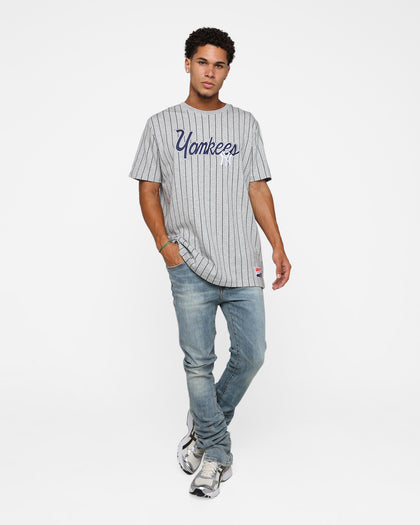 New Era New York Yankees Pinstripe T-Shirt Grey