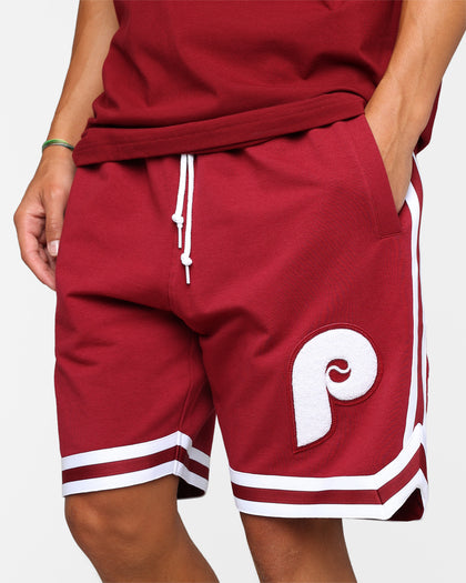 New Era Philadelphia Phillies Logo Select Shorts Red