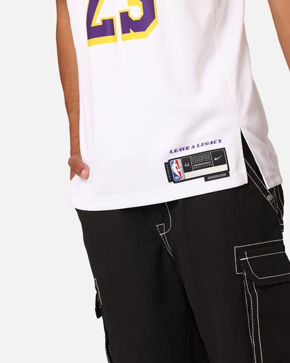 Nike Los Angeles Lakers Lebron James Dri-FIT Swingman Jersey White