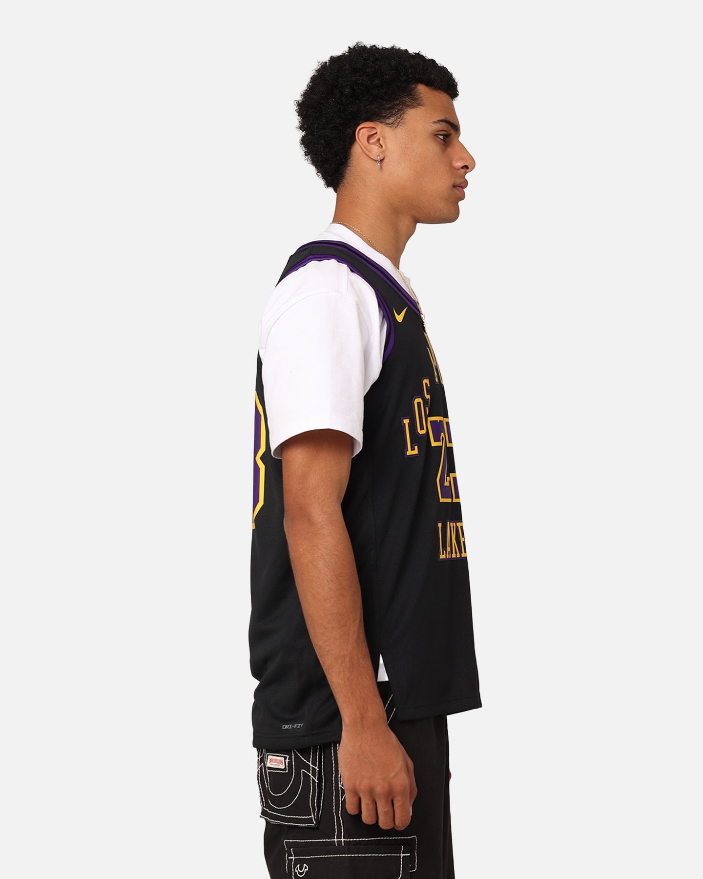 lebron james black and gold lakers jersey
