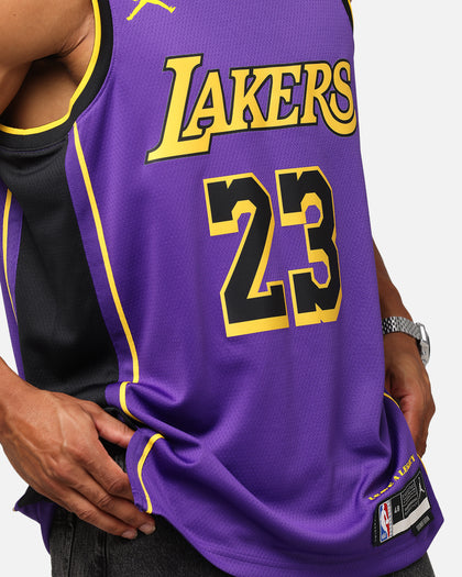 Nike Los Angeles Lakers Lebron James Dri-FIT Swingman Jersey Field Purple
