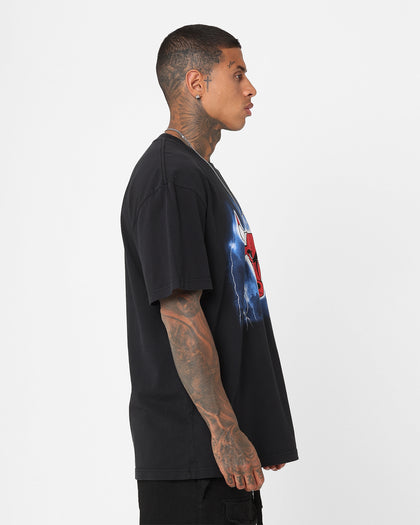 Mitchell & Ness Chicago Bulls Logo Lightning T-Shirt Black
