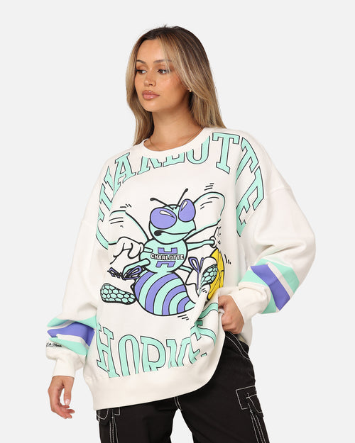 Mitchell & Ness Women's Charlotte Hornets Hockey Vibe Crewneck Vintage White