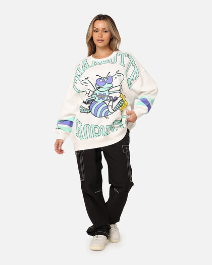 Mitchell & Ness Women's Charlotte Hornets Hockey Vibe Crewneck Vintage White