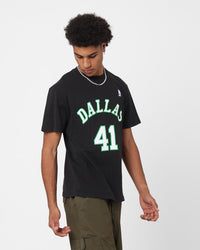 Mitchell & Ness Dallas Mavericks Dirk Nowitzki Player N&N T-Shirt Vintage Black