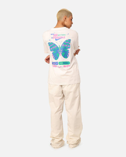 Nike Women's Sportswear Graphic Boyfriend T-Shirt Phantom