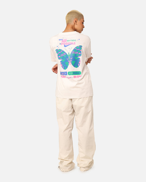 Nike Women's Sportswear Graphic Boyfriend T-Shirt Phantom