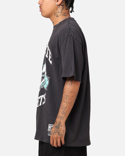 Mitchell & Ness Charlotte Hornets Ice Blue Logo T-Shirt Faded Black