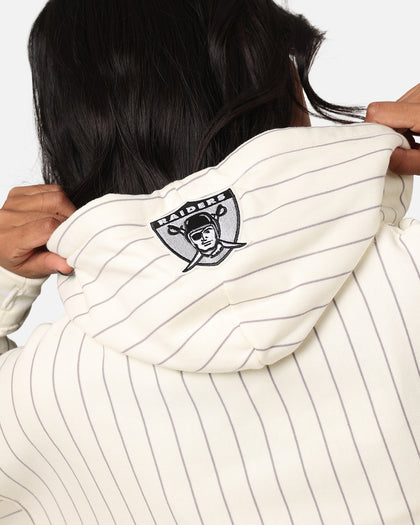 Pro Standard Women's Las Vegas Raiders Fleece Cropped Pullover Hoodie Eggshell/Grey