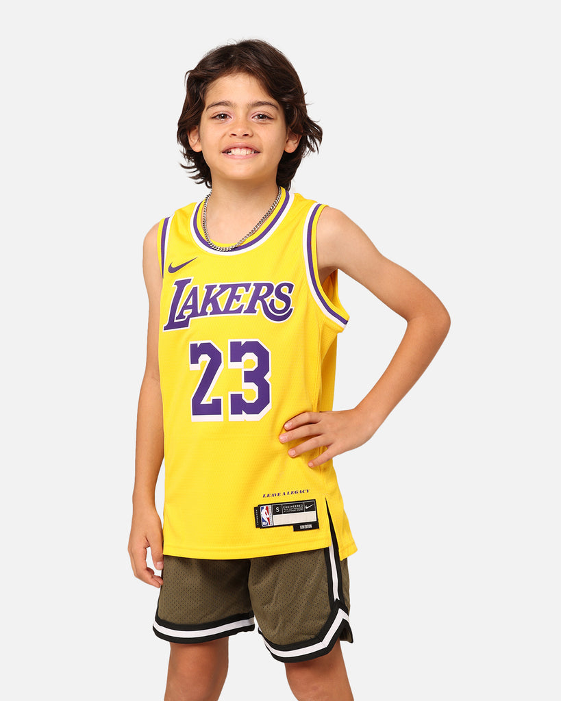 Nike Kids' Los Angeles Lakers Lebron James Swingman Jersey Amarillo ...