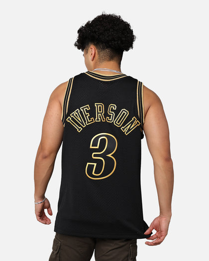 Mitchell & Ness Philadelphia 76ers Allen Iverson '00-01 Swingman Jersey Black/Gold