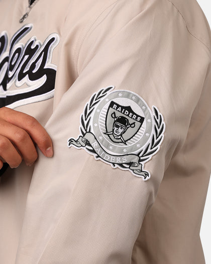 New Era Las Vegas Raiders Sports Classics Pullover Windbreaker Stone/OTC