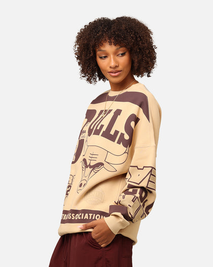 Mitchell & Ness Women's Chicago Bulls League Crewneck Warm Sand