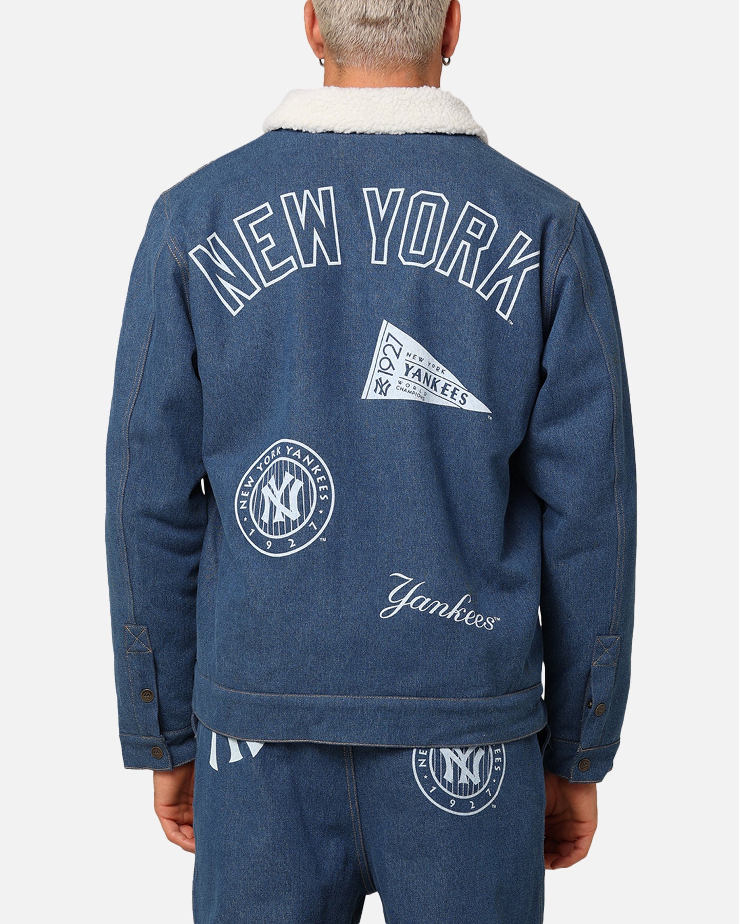 Majestic Athletic New York Yankees Etched Denim Shacket Washed