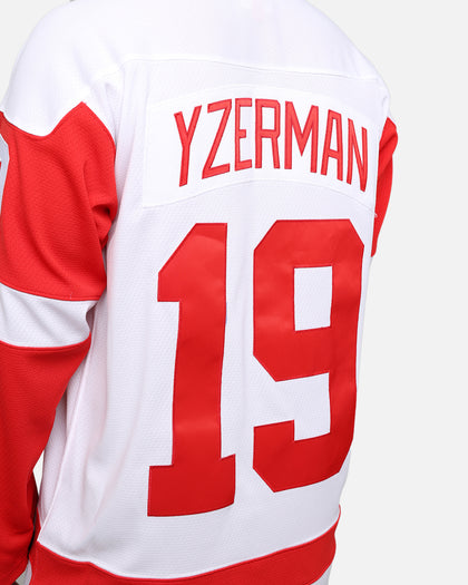 Mitchell & Ness Detroit Red Wings Steve Yzerman '83-84 Jersey White