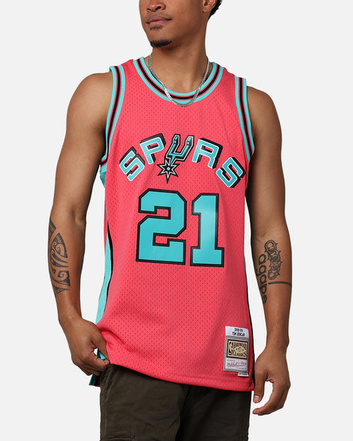 Mitchell & Ness San Antonio Spurs Tim Duncan 'Spurs 2014 Champs' '98-99 Swingman Jersey Pink