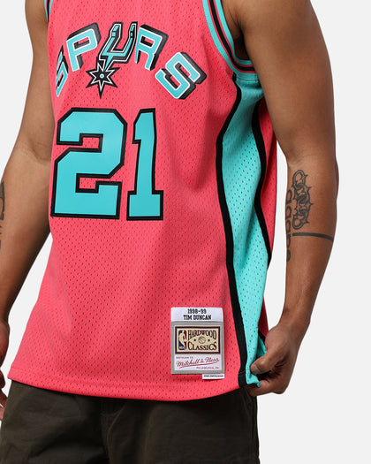 Mitchell & Ness San Antonio Spurs Tim Duncan 'Spurs 2014 Champs' '98-99 Swingman Jersey Pink