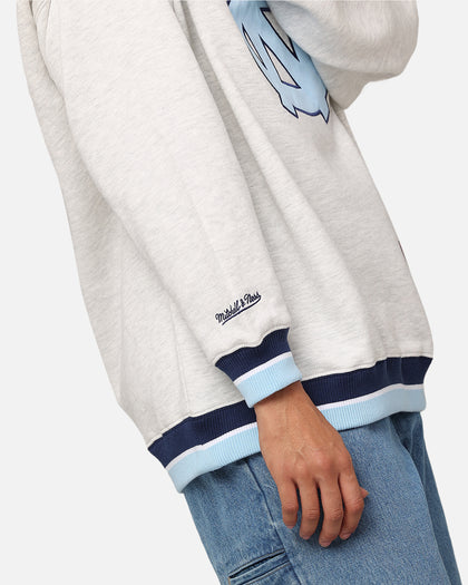 Mitchell & Ness North Carolina Tar Heels Shooting Crewneck Silver Marle