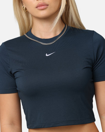 Nike Women's Sportswear Essential Slim Cropped T-Shirt Armory Navy/White