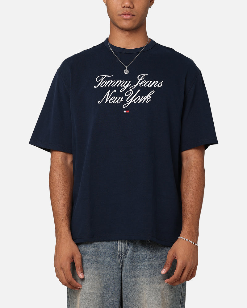 Tommy Jeans TJM OVZ Luxe Serif T-Shirt Tawny Dark Night Navy