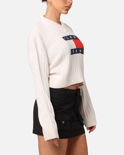 Tommy Jeans Women's TJW V-Neck Center Flag Sweater Ancient White
