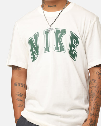 Nike Sportswear Club T-Shirt Sail