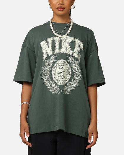Nike Women's Sportswear Essential Oversized T-Shirt Vintage Green