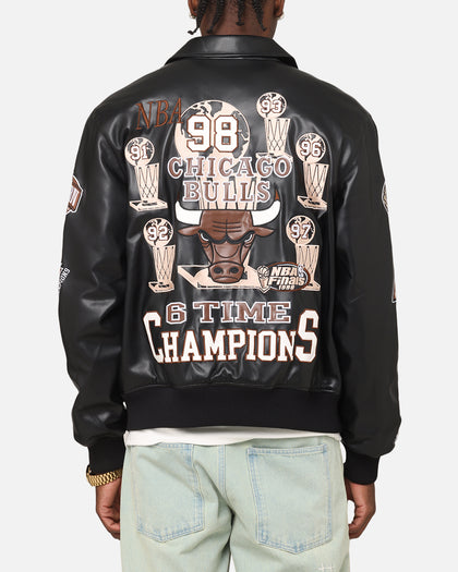 Mitchell & Ness Chicago Bulls 6 Time Jacket Black