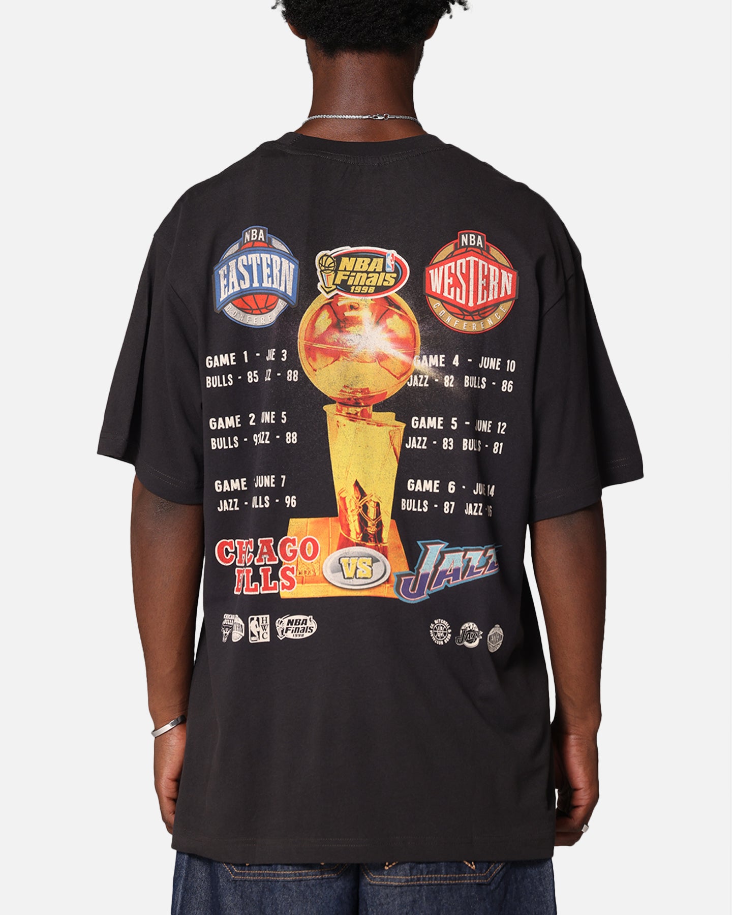 Mitchell & Ness Chicago Bulls Vs. Utah Jazz 1998 Legendary Finals