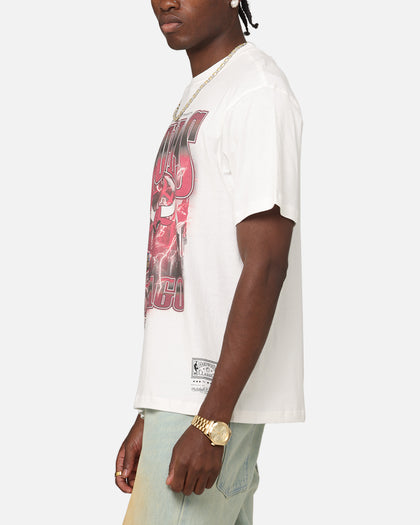 Mitchell & Ness Chicago Bulls City Strike T-Shirt Vintage White