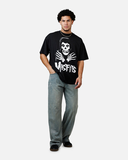 Global Merchandising Misfits Crossed Hands T-Shirt Black