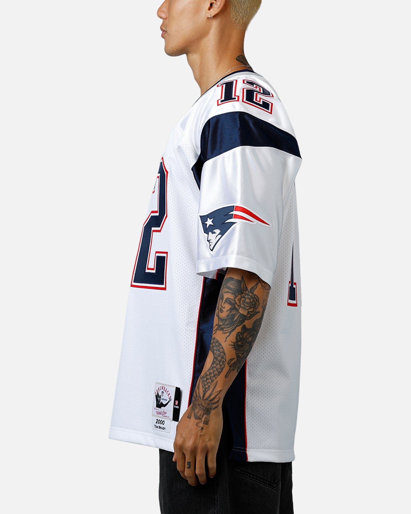 Mitchell & Ness New England Patriots Tom Brady #12 2000 Jersey