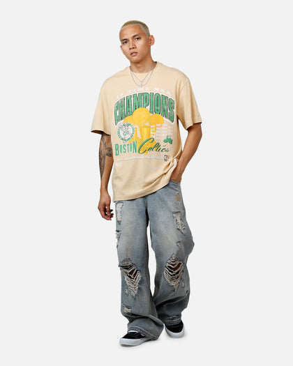 Mitchell & Ness Boston Celtics 18-Time T-Shirt Tan