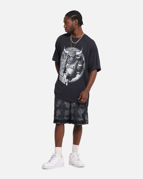 Mitchell & Ness Chicago Bulls 4-Time Champions T-Shirt Overdyed Black