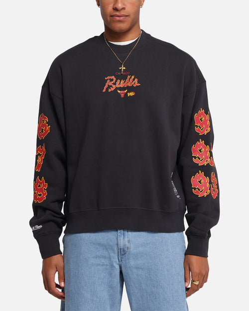 Mitchell & Ness Chicago Bulls Up In Flames Crewneck Faded Black