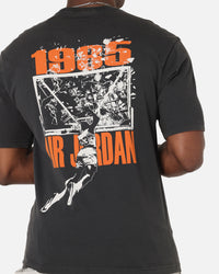 Jordan Brooklyn Shattered Back Board Oversized Graphic T-Shirt Off Noir/Sail