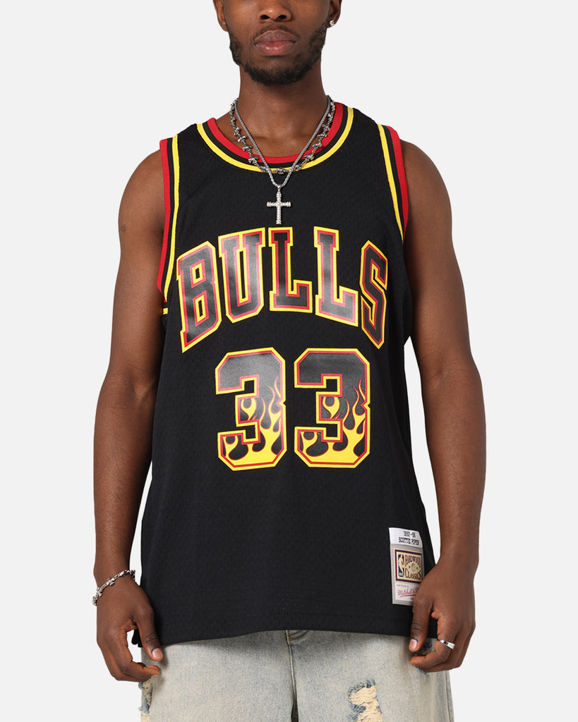 Mitchell & Ness Chicago Bulls Scottie Pippen Legends Jersey Black