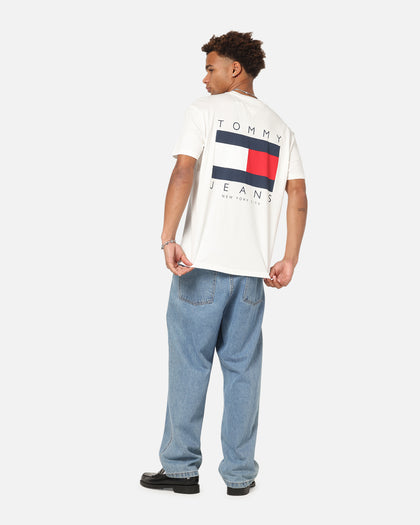 Tommy Jeans Regular Flag Graphic T-Shirt Ecru