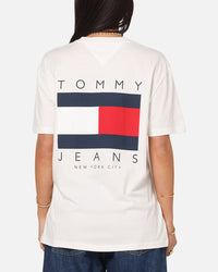 Tommy Jeans Regular Flag Graphic T-Shirt Ecru
