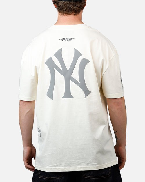 Pro Standard New York Yankees Street Team T-Shirt Eggshell