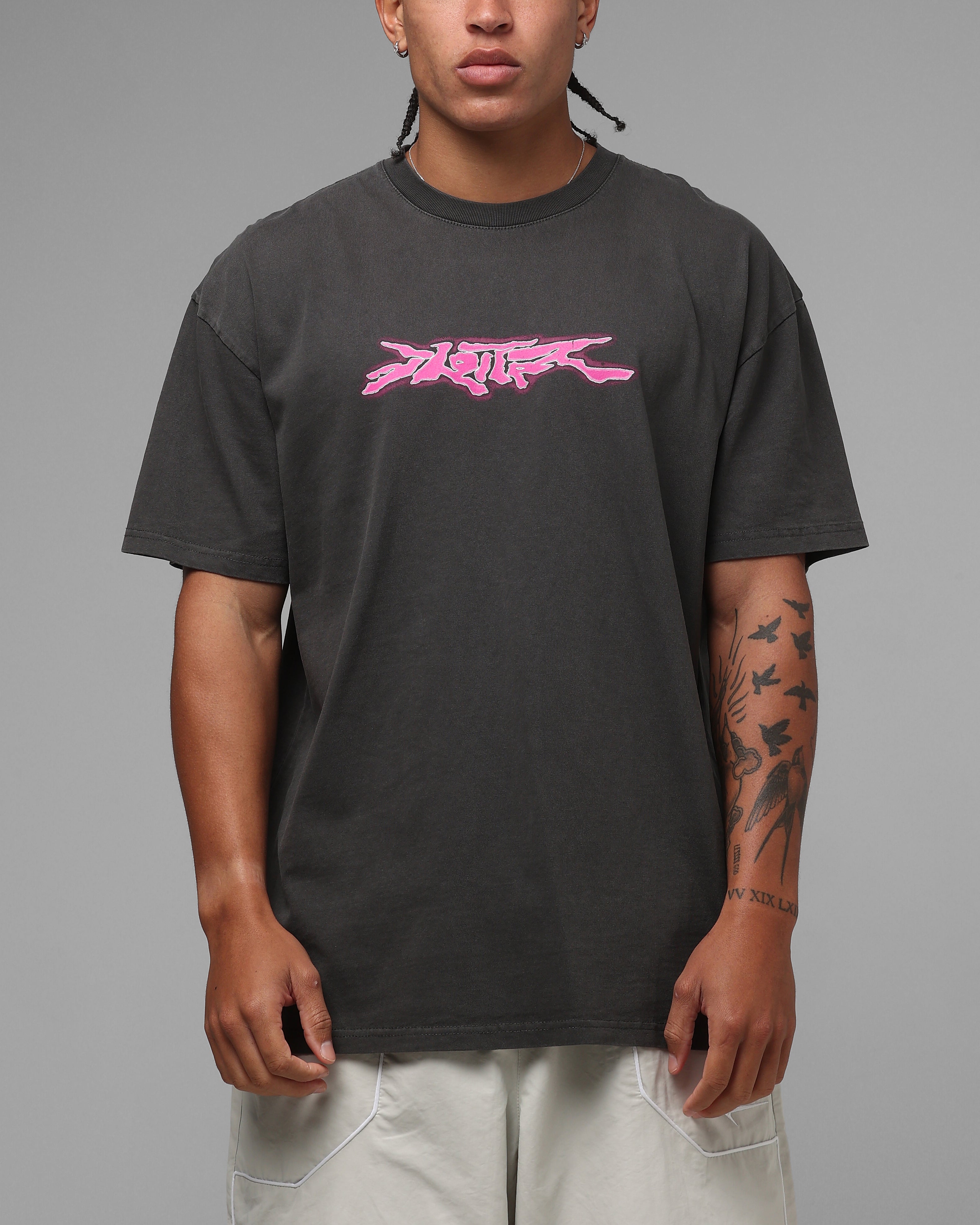 Loiter Cyber Logo T-Shirt Vintage Black | Culture Kings