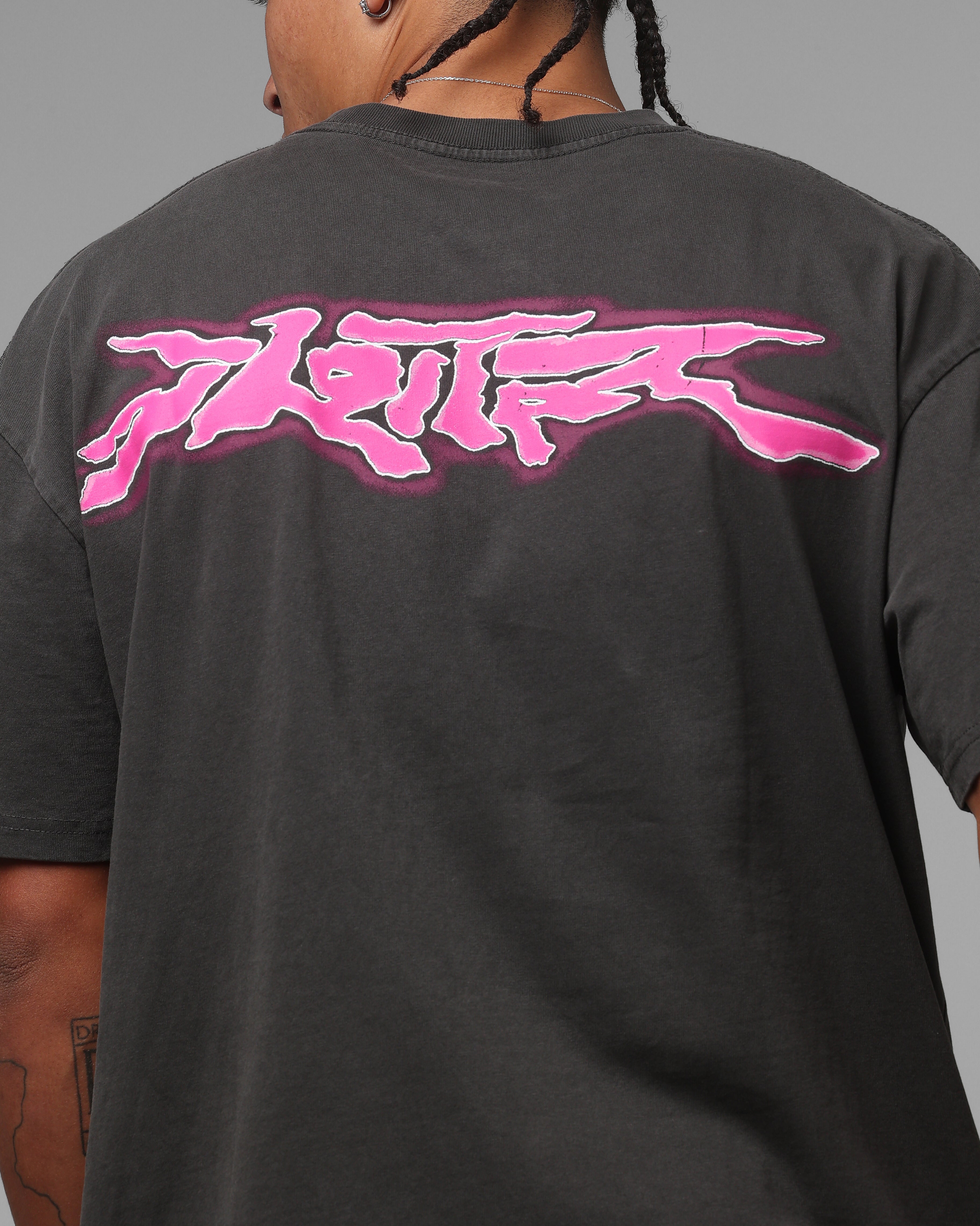 Loiter Cyber Logo T-Shirt Vintage Black | Culture Kings