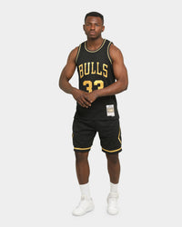 Mitchell & Ness Men's Chicago Bulls HWC Swingman Short Black/Gold