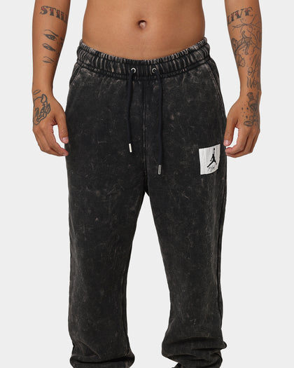 Jordan Essential Statement Washed Fleece Pants Black