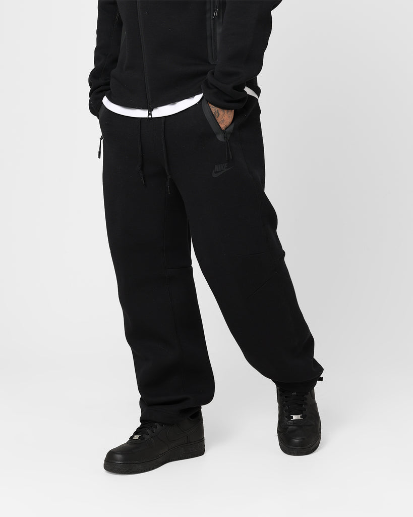 Nike Sportswear Tech Fleece Track Pants Black/Black | Culture Kings