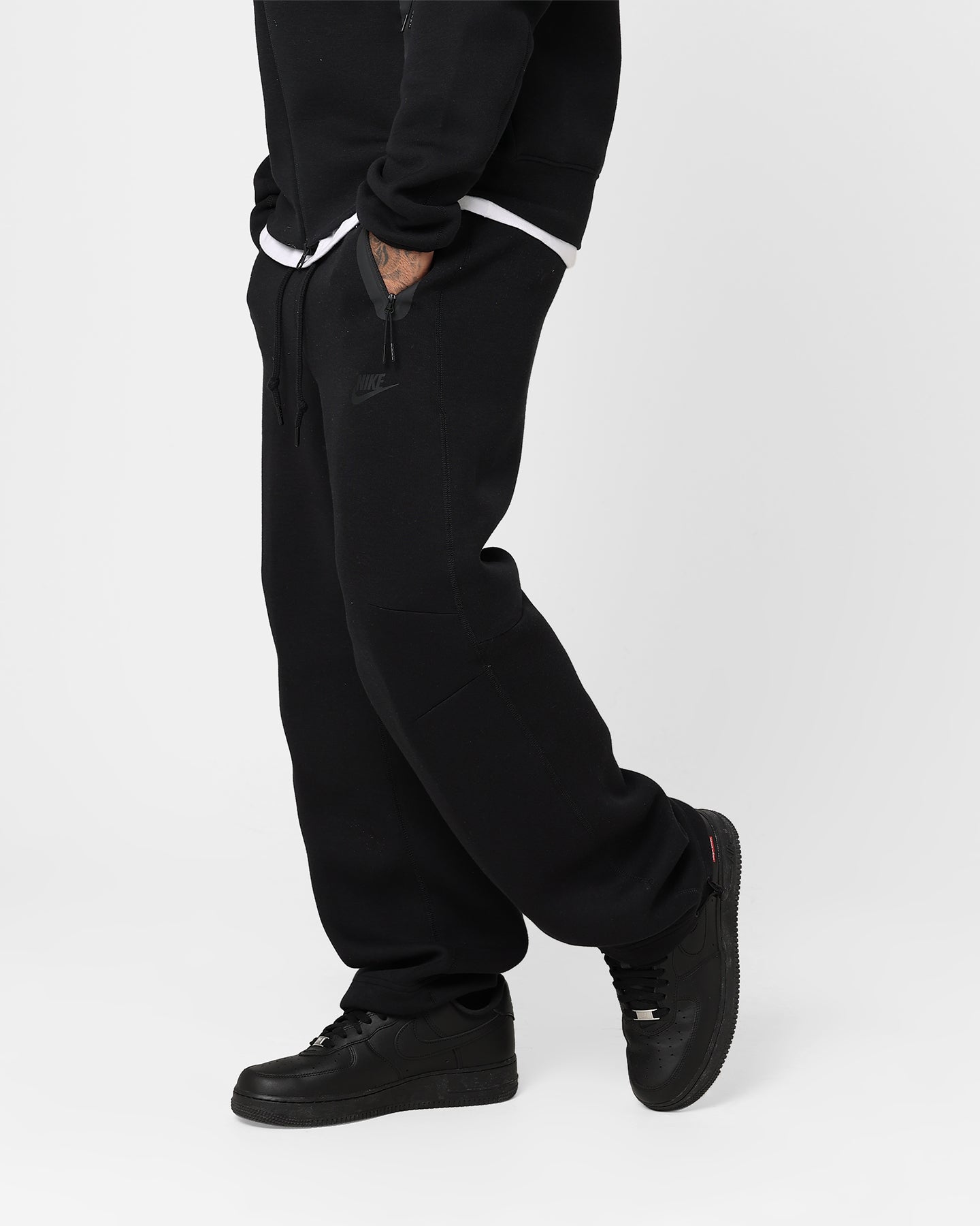 Nike Sportswear Tech Fleece Track Pants Black/Black | Culture Kings