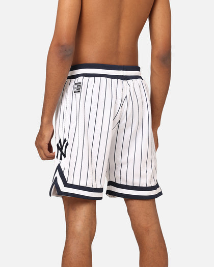 New Era New York Yankees Mesh Shorts White Pinstripe