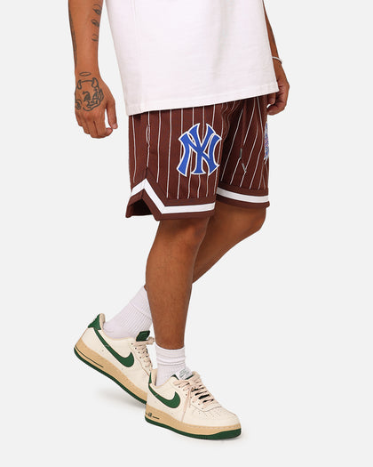 New Era New York Yankees Mesh Pinstripe Shorts Brown